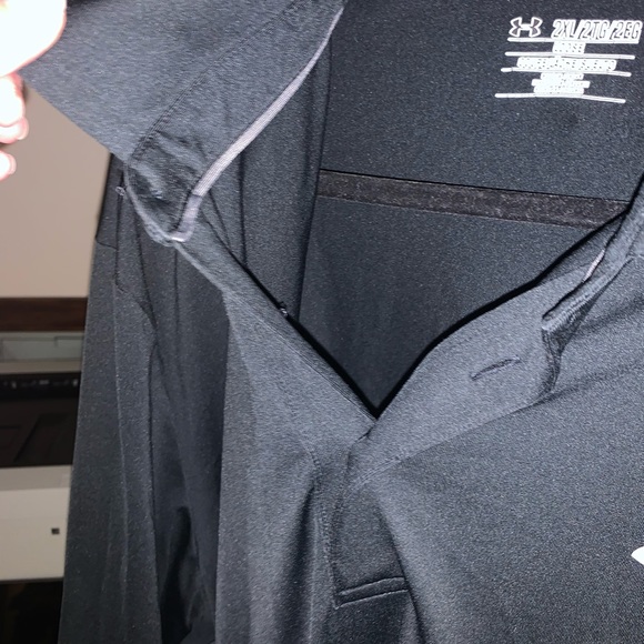 Under Armour pullover - Picture 3 of 5